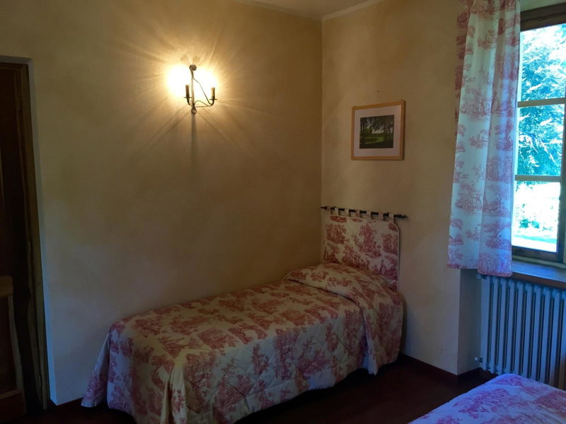 Le 5 Frecce, Cavour, Italy