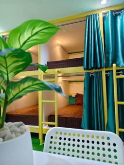 Banana Bunkhouse Hostel, Rawai, Thailand