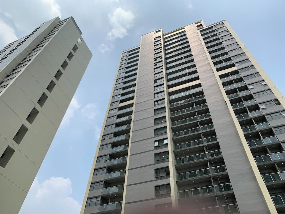 Hotel · Best Choice And Comfy 2Br Daan Mogot City Apartment, Jakarta
