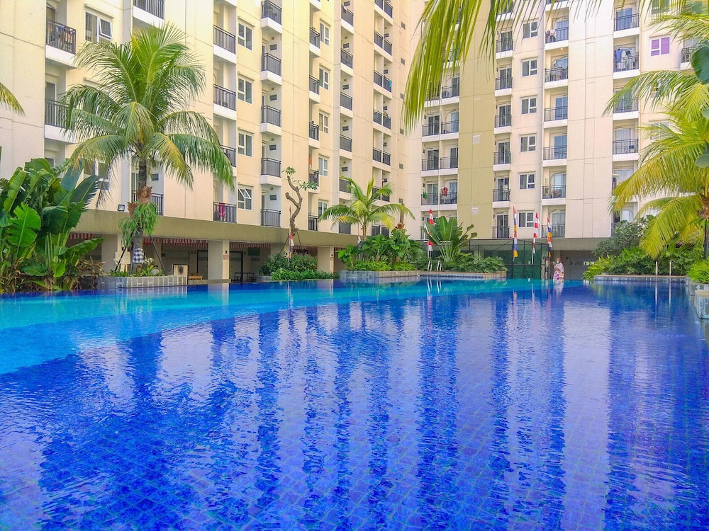 Hotel · Comfort Living 2Br At Cinere Resort Apartment, Depok