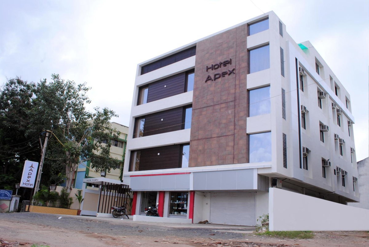 Hotel New Apex locals and UMC not allowed, India