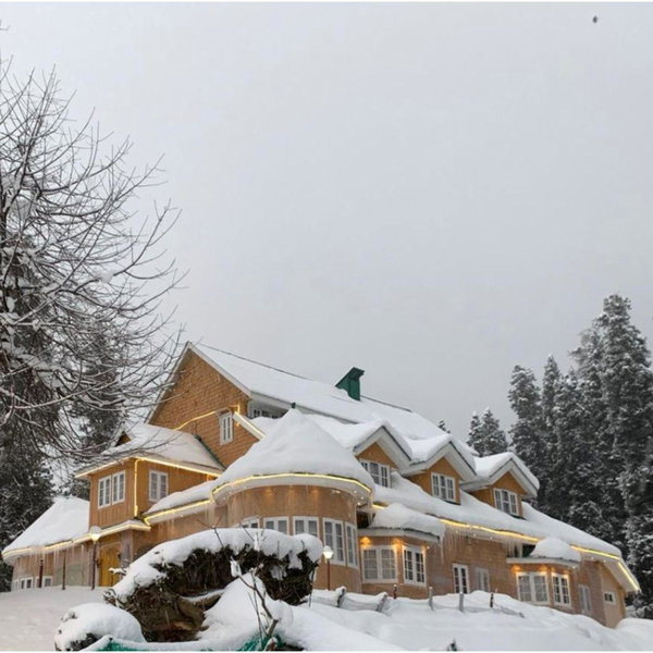Gulmarg Ski Hill Resort, Gulmarg, India
