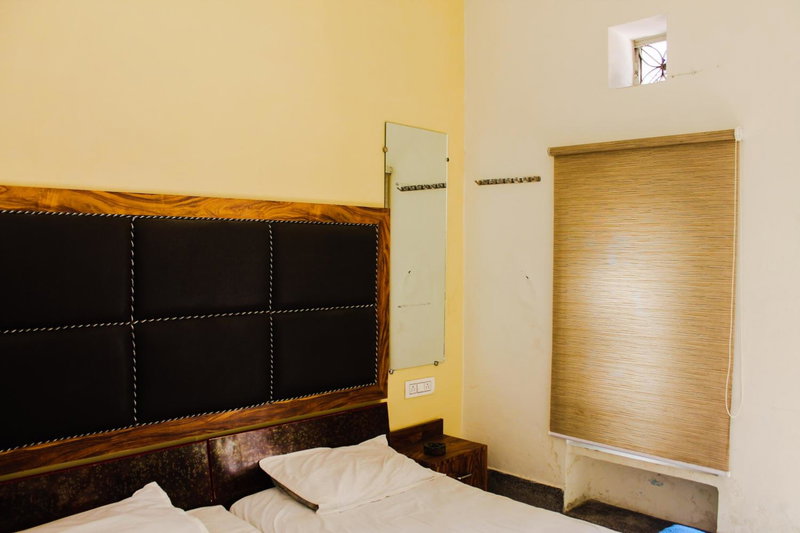 Hotel Anand Palace, Gwalior, India
