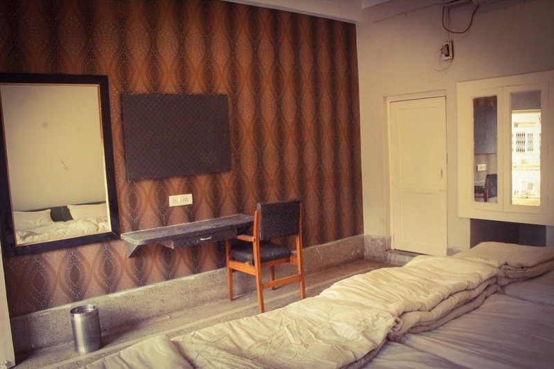 Hotel Anand Palace, Gwalior, India