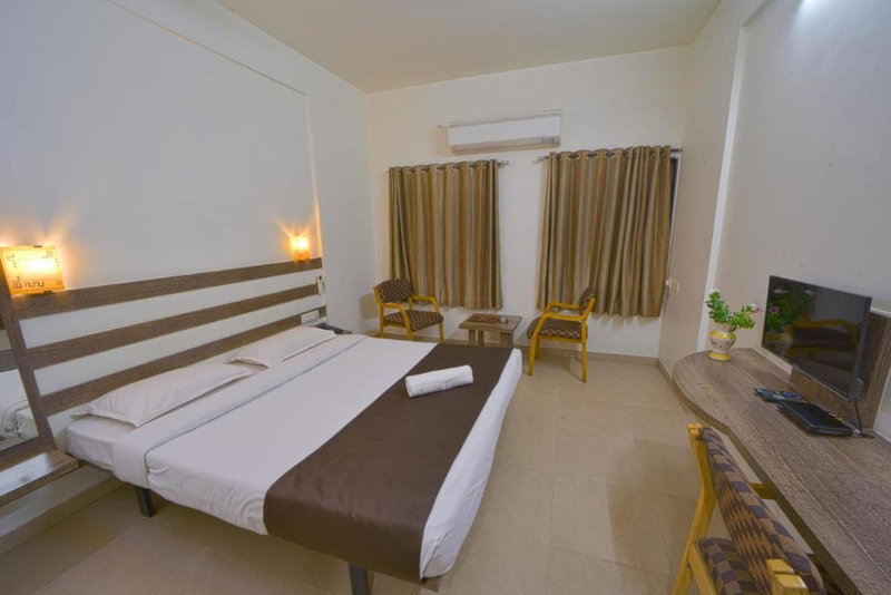 Hotel Orient Crown, Kolhapur, Kolhapur, India