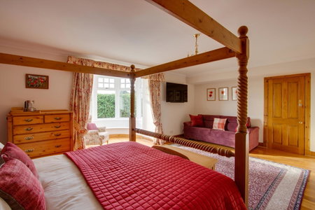 Home Farm B&B - Poppy Room, Forfar, United Kingdom