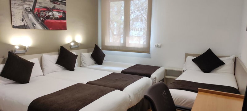 Hotel Travessera, Barcelona, Spain