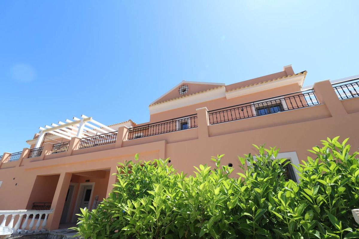 Onore Luxury Suites, Greece
