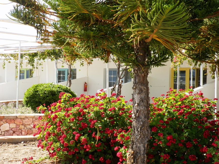 Parasporos Village, Adamas, Greece