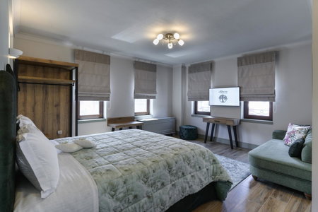 Álbero Hotel, Perama, Greece