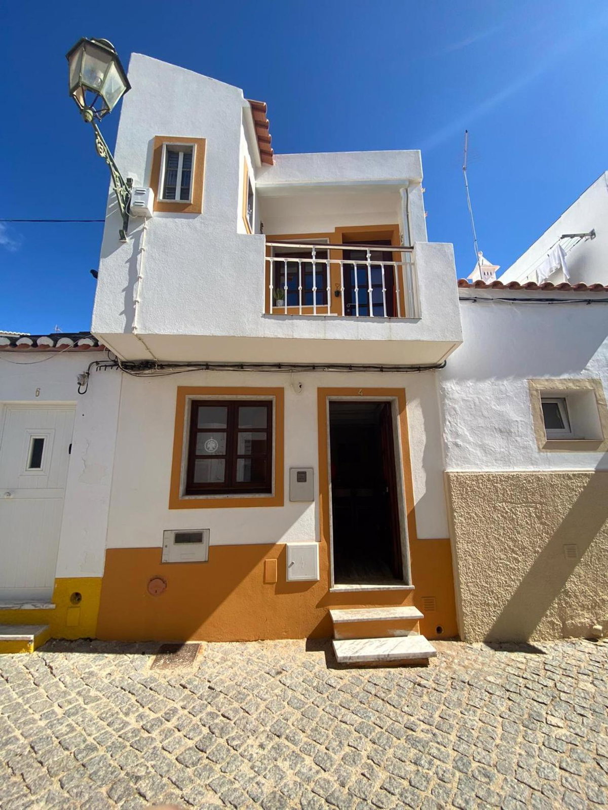 Lagos Center House, Portugal