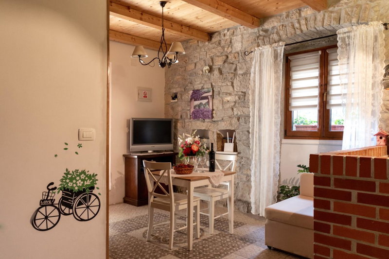 Apartment Tara, Kaštela, Croatia