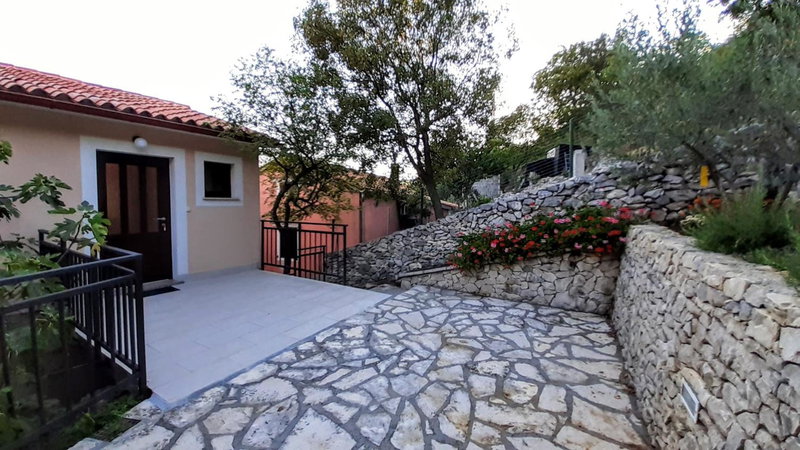 Studio Elvis, Plomin, Croatia