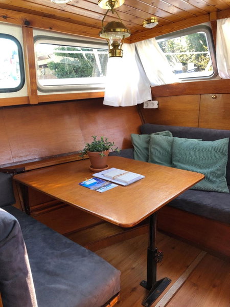 Boot & Breakfast - slapen op het water, Enkhuizen, The Netherlands