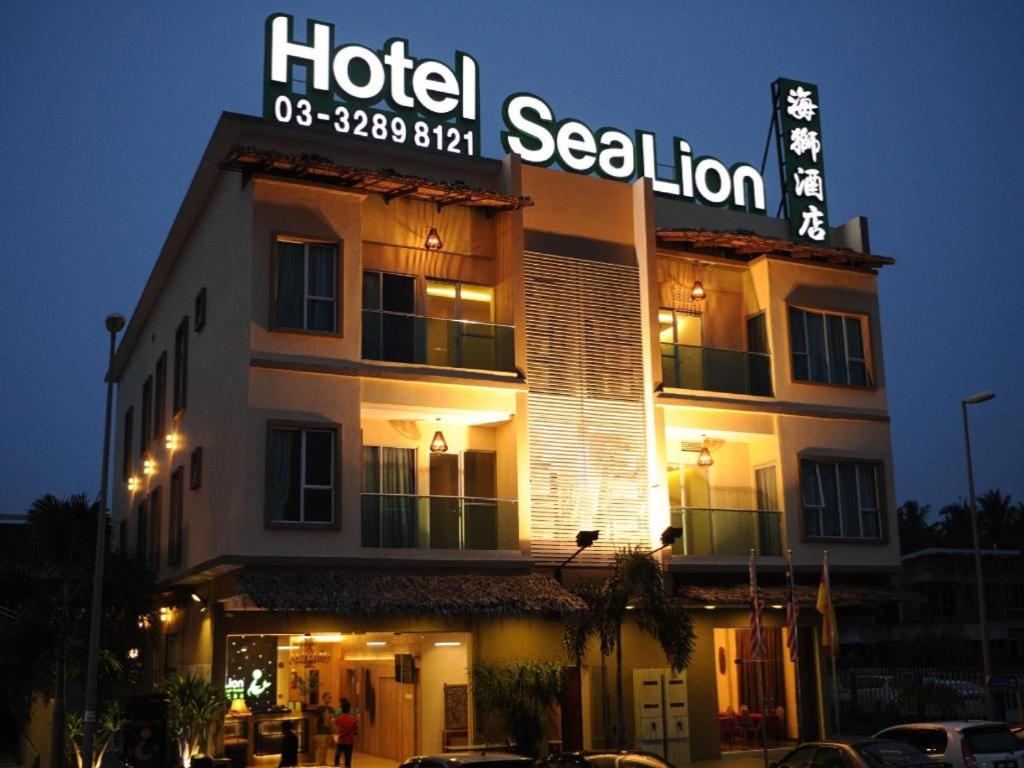Sea Lion Firefly Concept Hotel, Malaysia