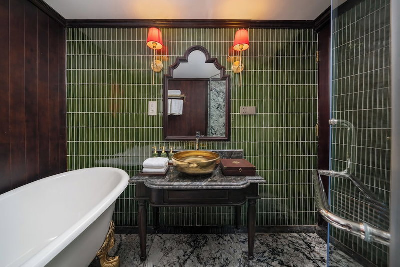 Indochine Grand Lan Ha Bay, Ha Long, Vietnam