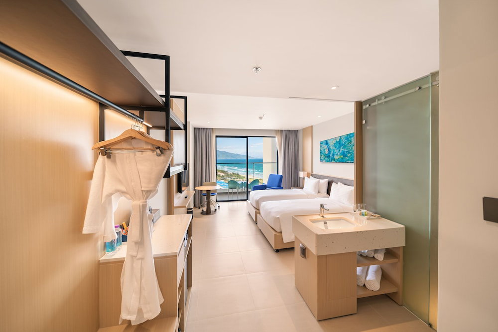 Haki Seaview, Vietnam
