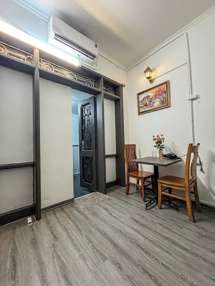 HC Luxury Apartment, Vietnam