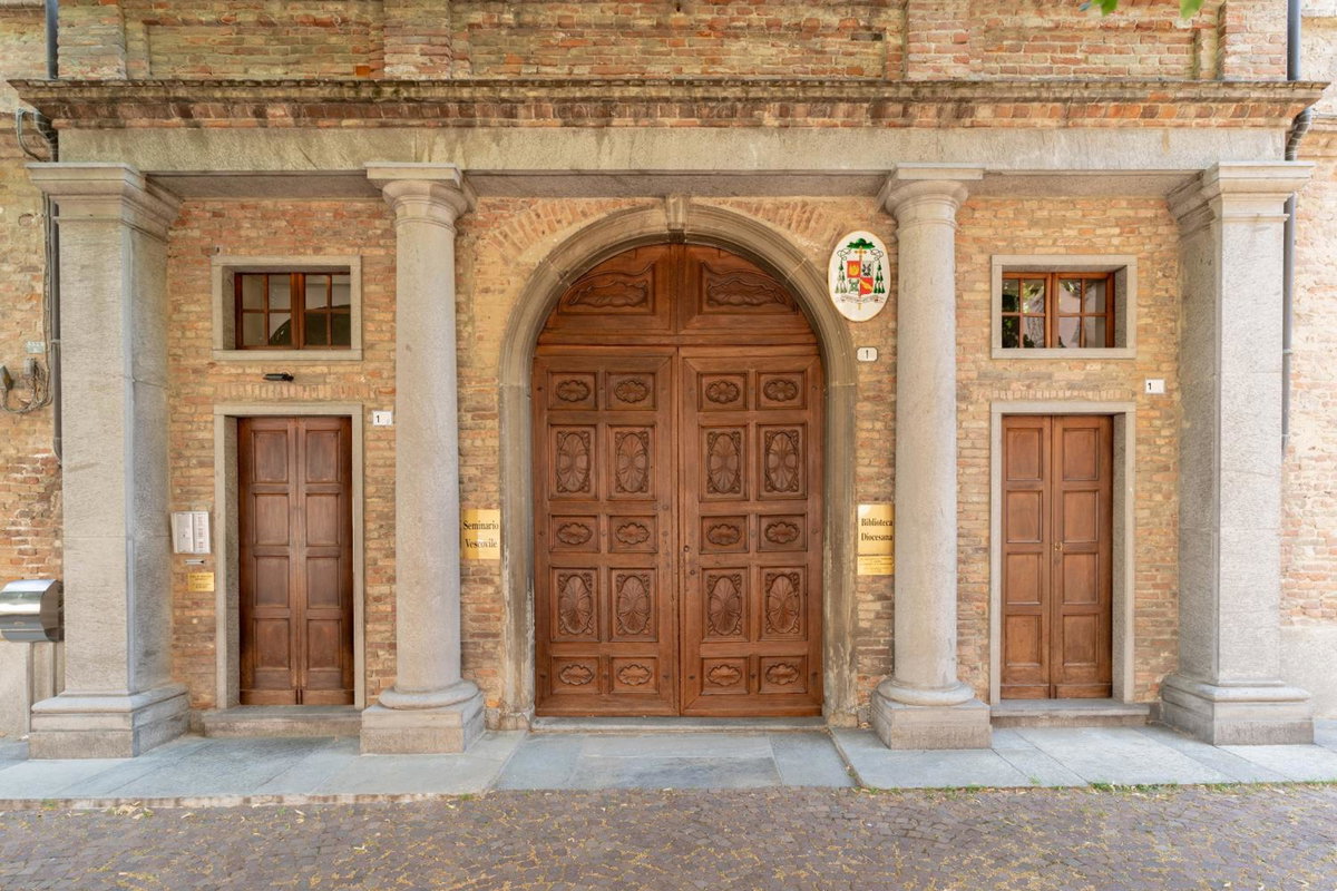 Il Seminario, Italy