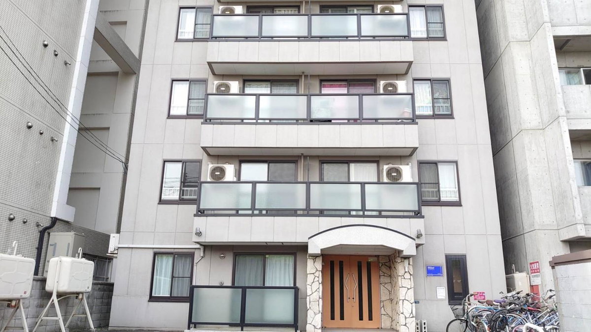 Hotel · Near Nakajima park Close to Susukino Anbiennte 101, Sapporo