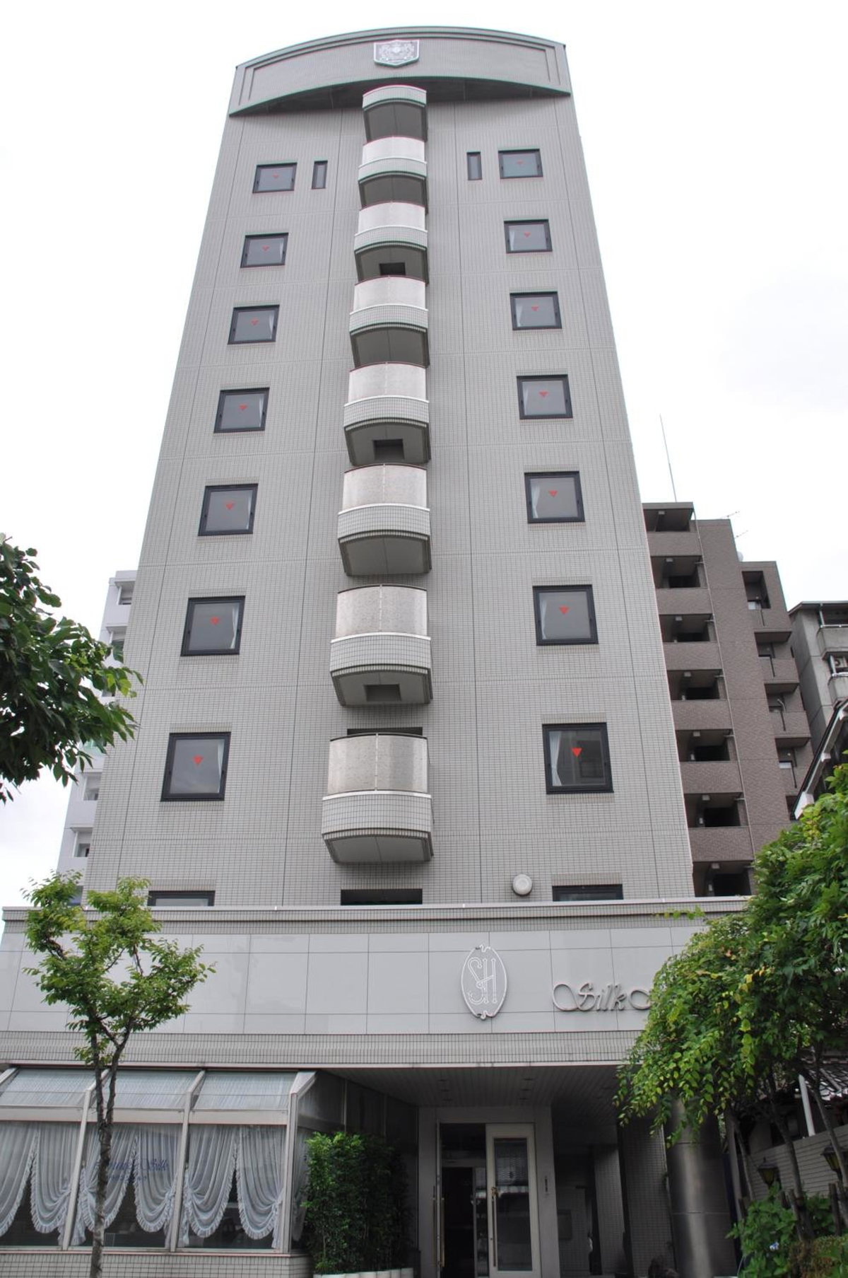 Silk Hotel, Japan