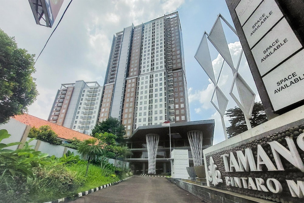 Hotel · Homey And Simply Look 1Br Tamansari Bintaro Mansion Apartment, South Tangerang