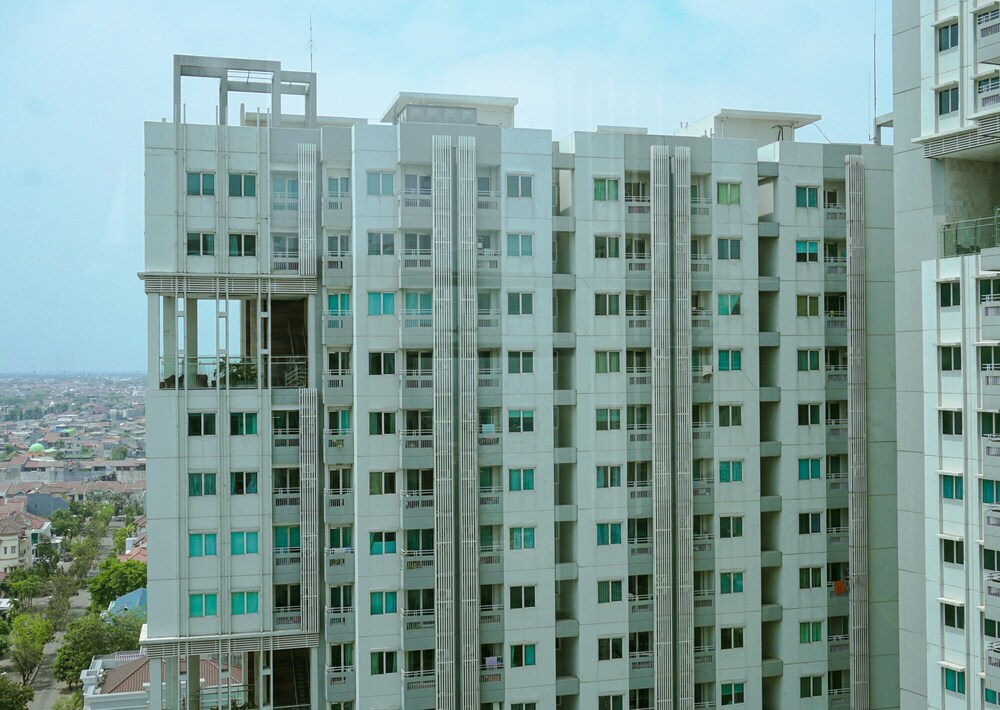 Hotel · Homey And Modern Studio At Sky Terrace Apartment, Jakarta