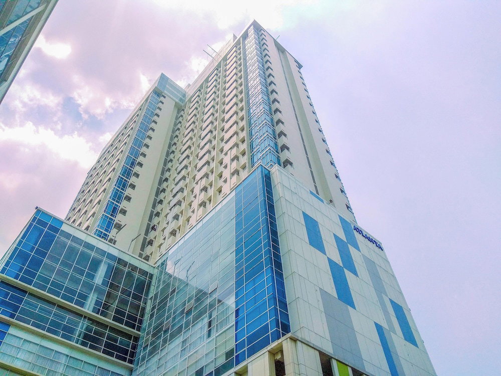 Hotel · Well Furnished And Cozy 1Br Apartment Atlanta Residences, Depok