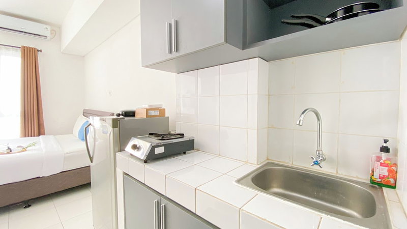 Best Deal And Restful Studio At Amazana Serpong Apartment, South Tangerang, Indonesia