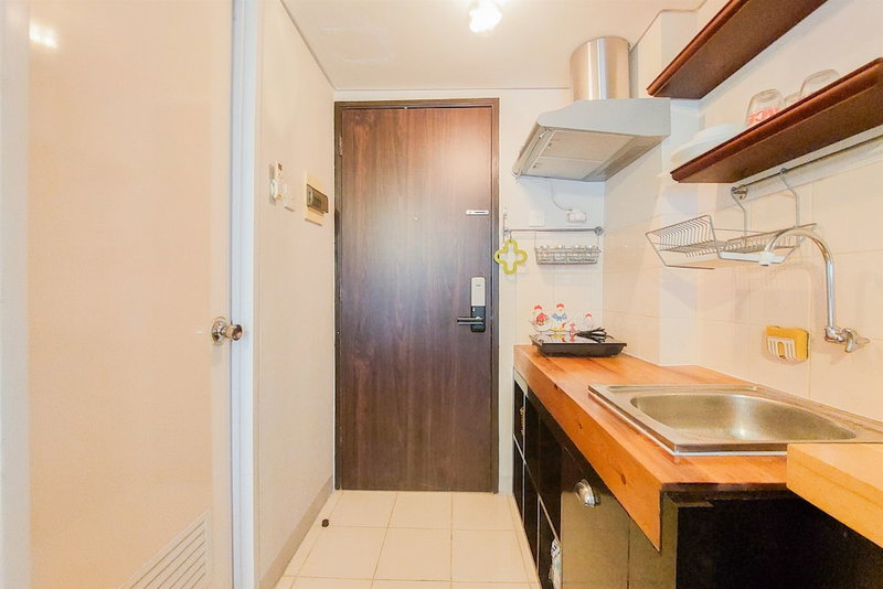 Best Deal And Restful Studio At Serpong Greenview Apartment, South Tangerang, Indonesia