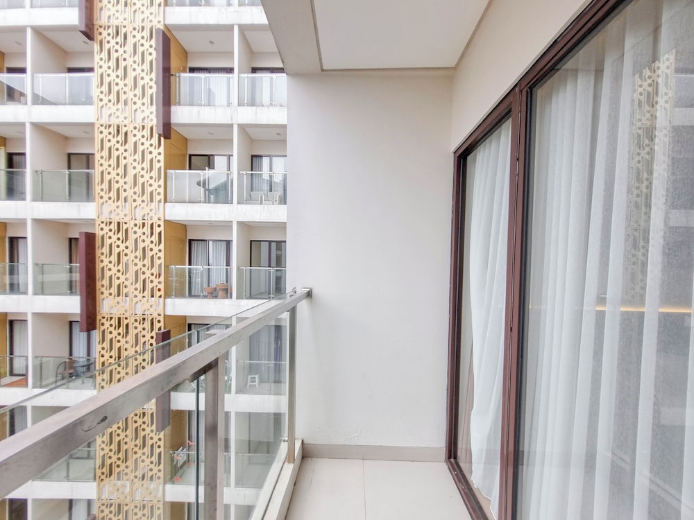 Good And Comfort Stay Studio Patraland Amarta Apartment, Indonesia