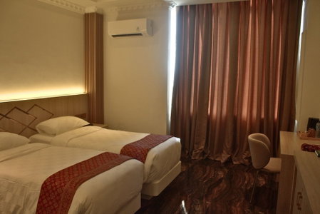 Fahira Hotel Syariah Padang, Padang, Indonesia