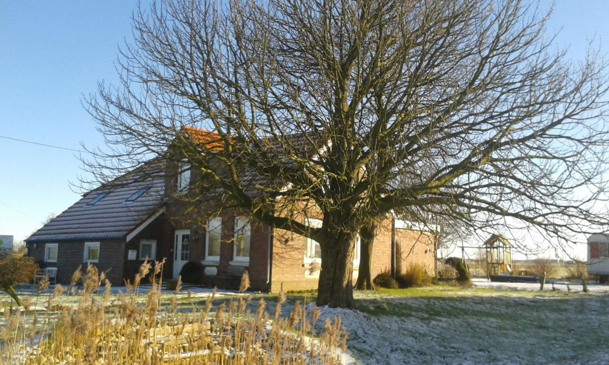 Hotel · Marijanas Ferienhof 1, Urlaub mit viel Platz zwischen Dornumersiel und Bensersiel, Middelsbur