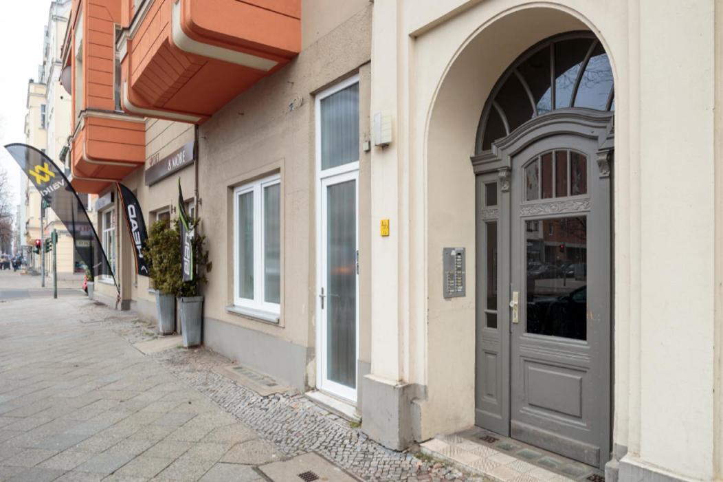 K&S Apartments, Germany