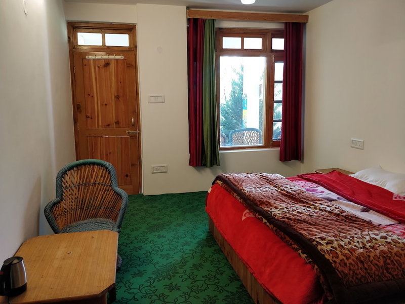 Madpackers Manali - Hostel, Manali, India