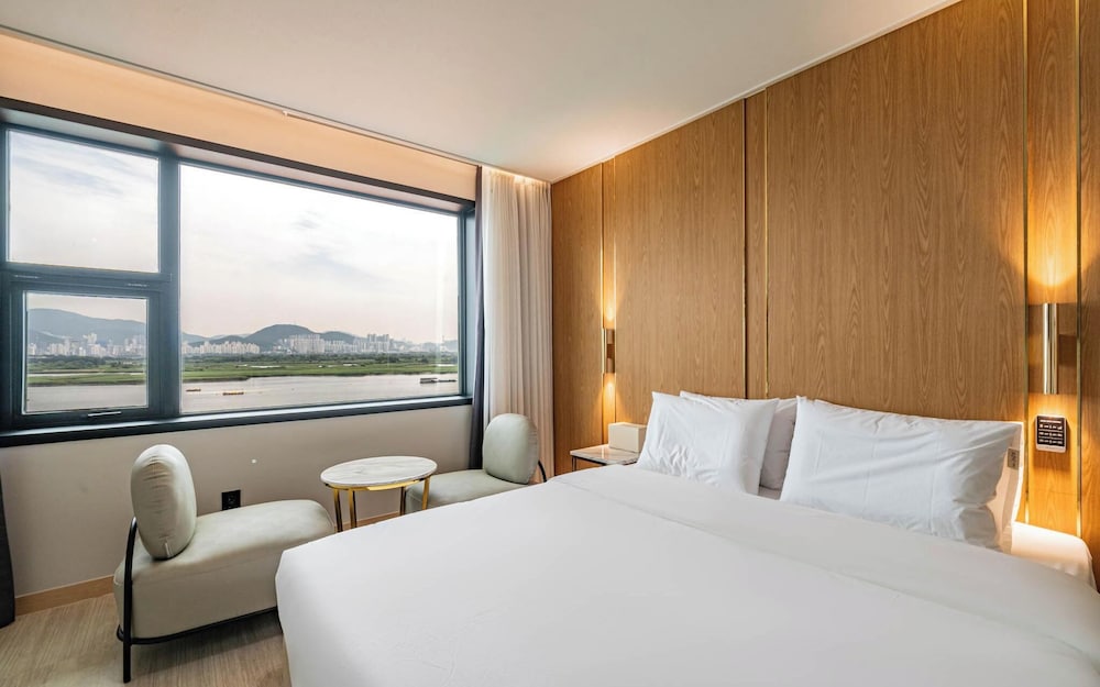 Busan Myeongji Hotel Jade, South Korea