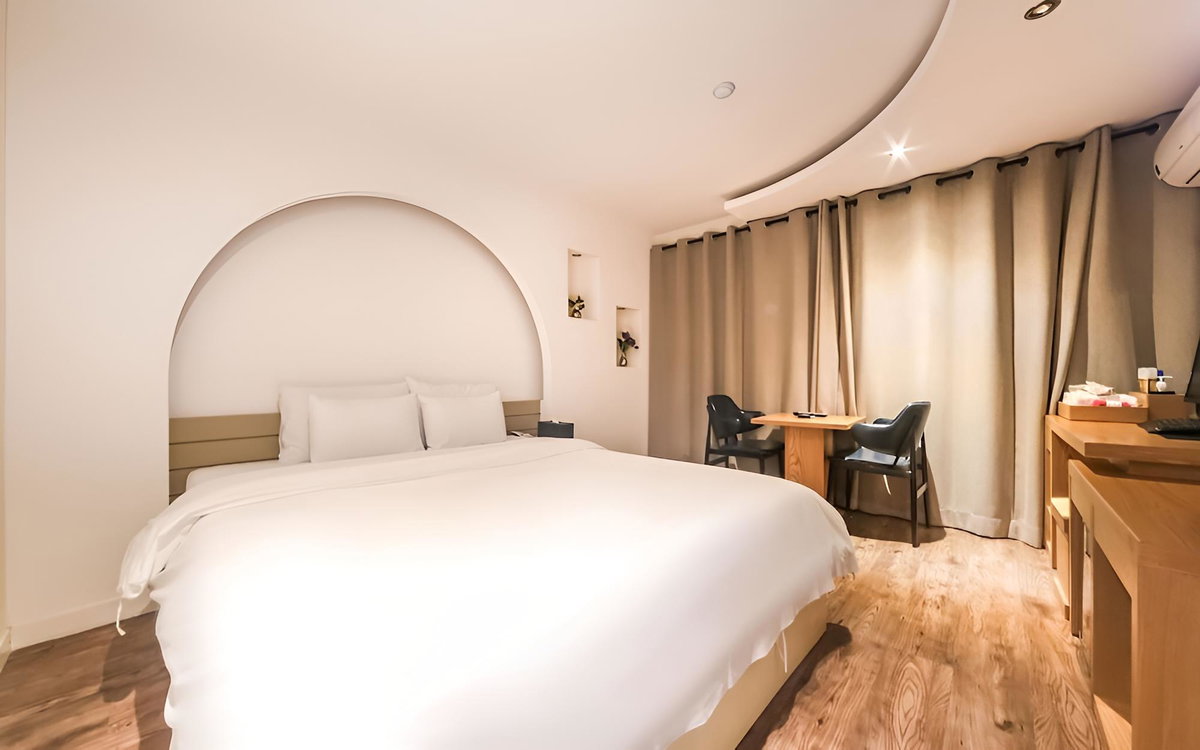 Daejeon Yuseong May Hotel, South Korea