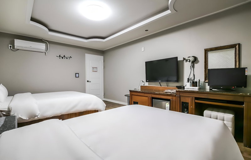 Daejeon Yuseong May Hotel, Daejeon, South Korea