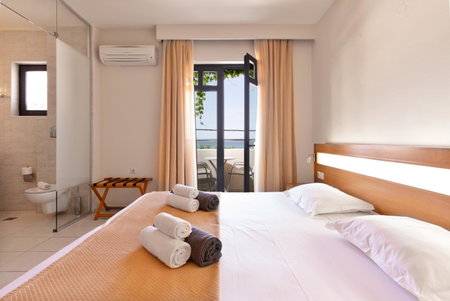 Eva Bay Hotel On The Beach - Adults Only, Adelianos Kampos, Greece
