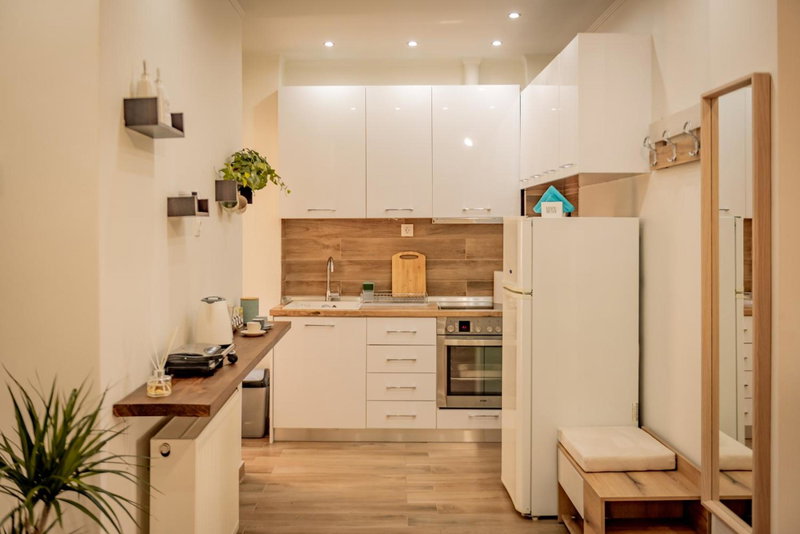 Aphrodite's Apartment on Agia Sofia Midas Home, Thessaloniki, Greece