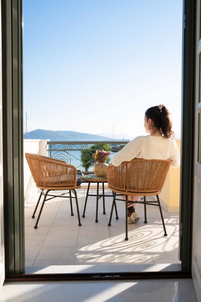 Naias Aegina, Sea-front apartment 95 sqm, Aegina Town, Greece
