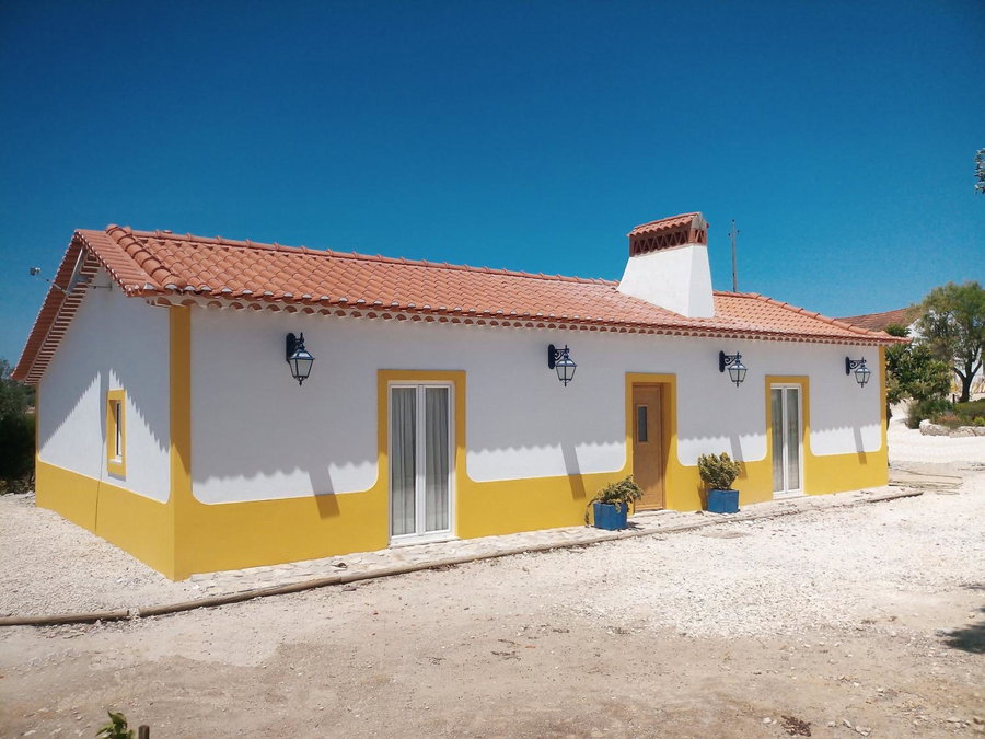 Glamping Turquesa, feel and relax in a wood house, Corredoura, Portugal