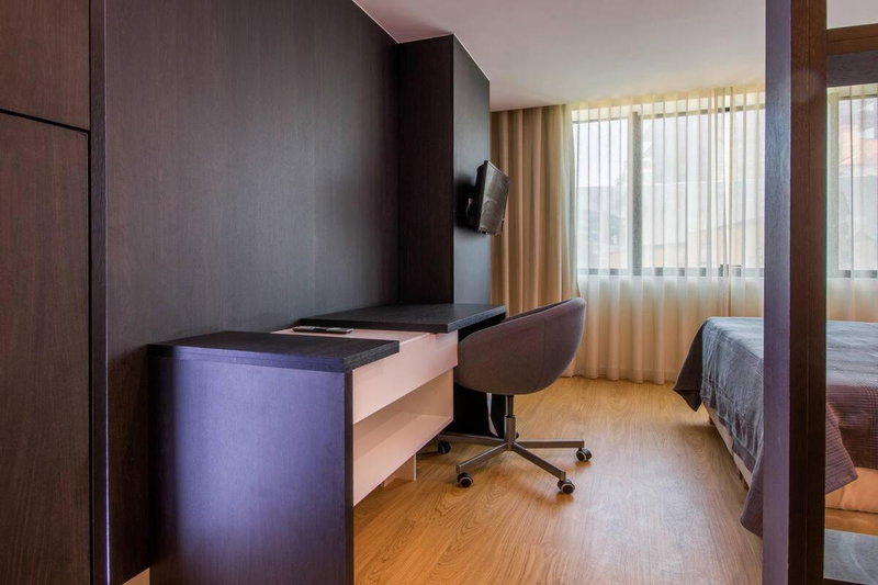 406 Galé Center Apartment wifi, parking, Porto, Portugal