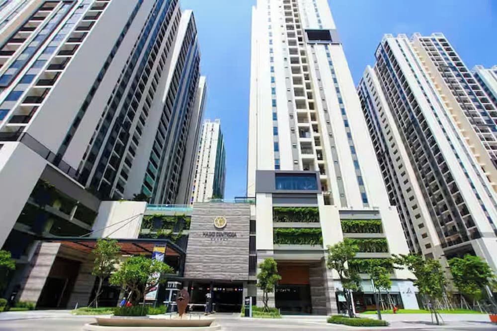 Zenith Luxstay Hado Centrosa Residence, Vietnam