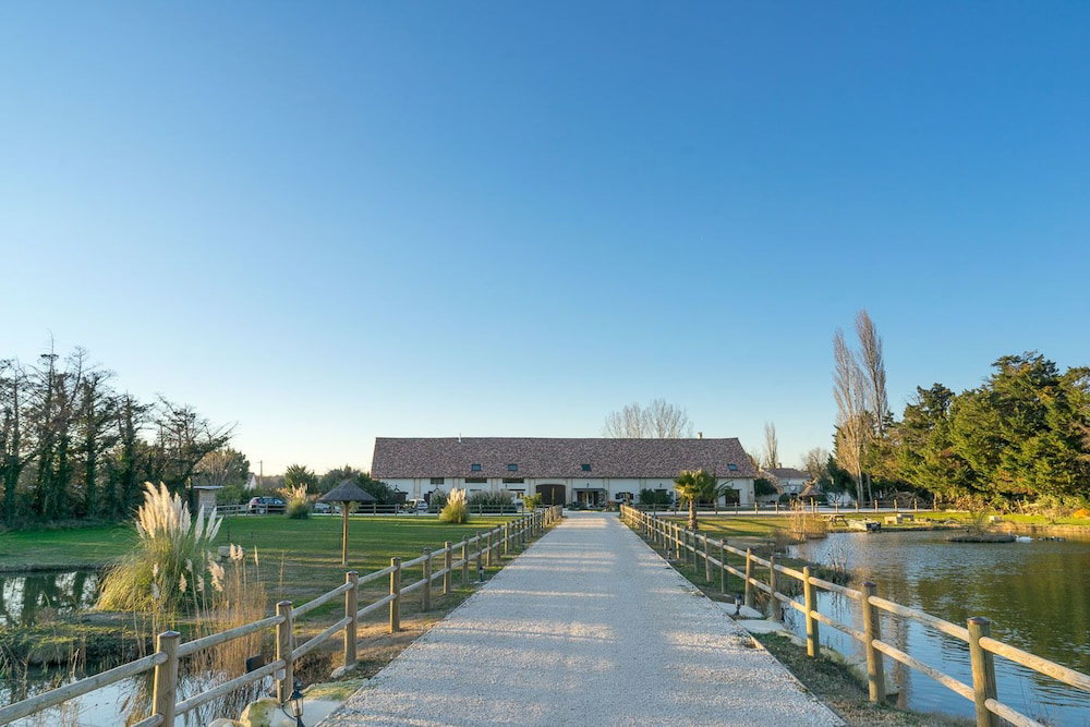Hotel · Abri Cosy, Saint-Gilles