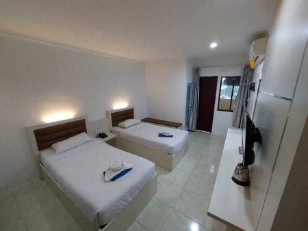 Penuin Hotel, Batam, Indonesia
