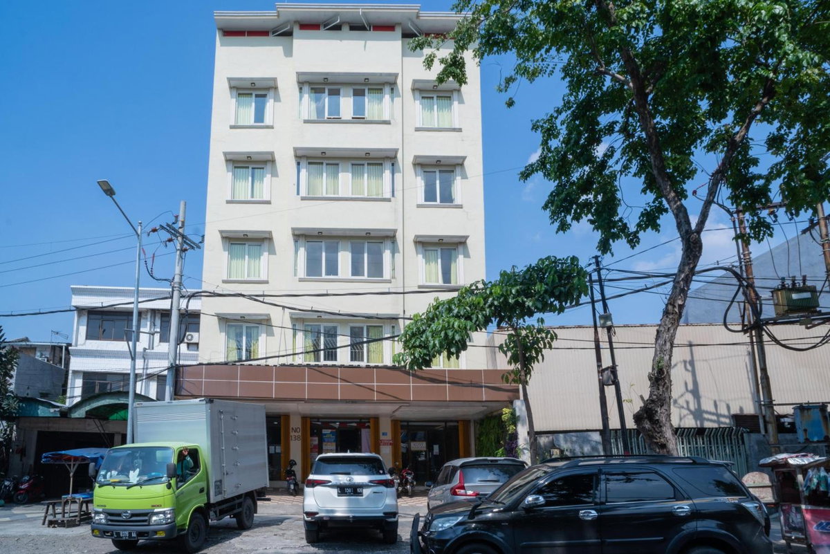 Hotel · RedDoorz Plus Syariah near Pasar Turi, Kandangsapi
