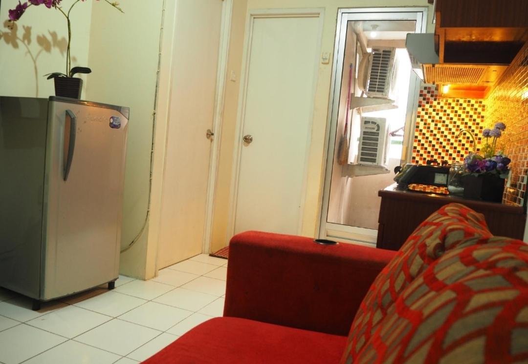 Cibubur Village Apartment by Sang Living, Indonesia