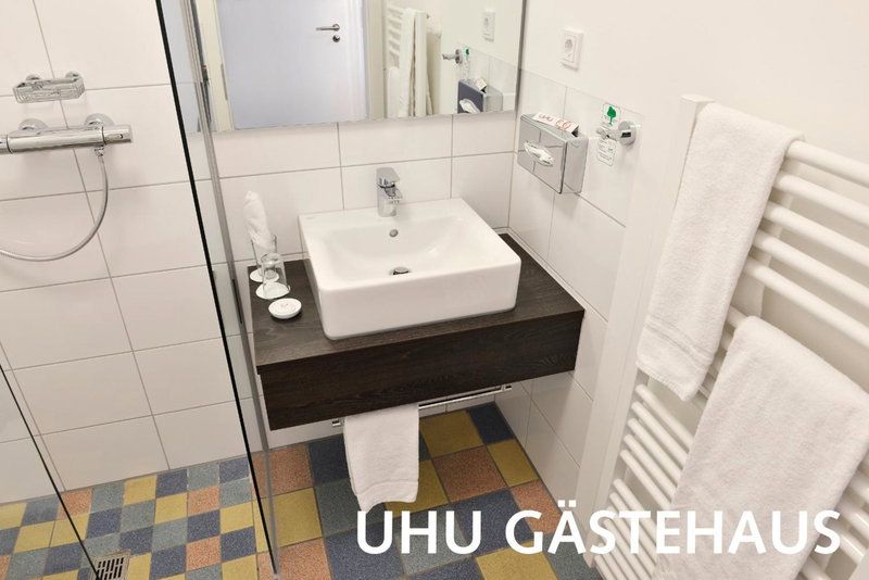 Hotel Uhu Garni - Superior, Cologne, Germany