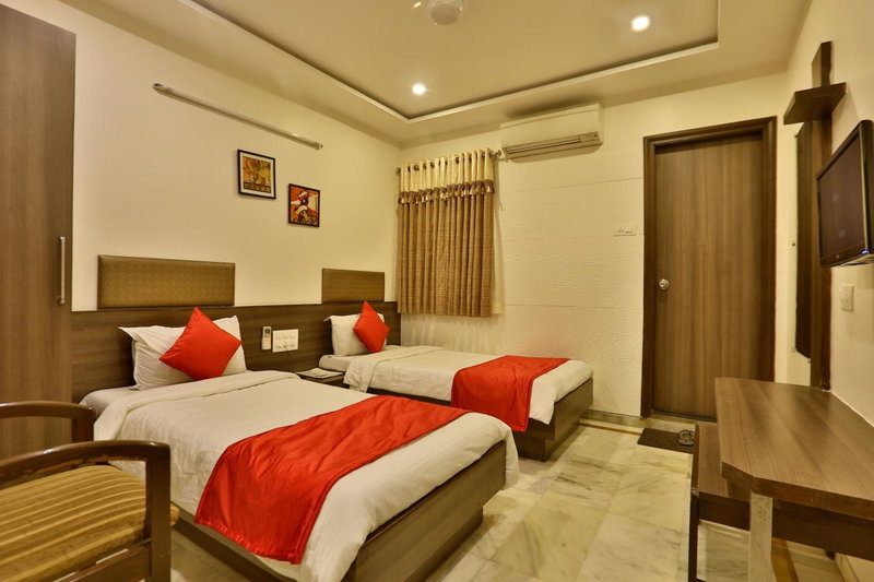 Hotel Kamran Palace, Ahmedabad, India
